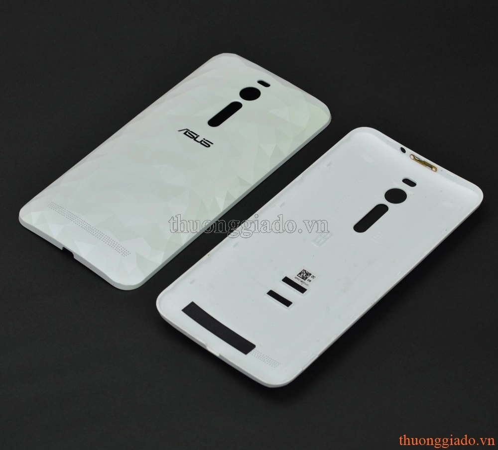 Thay nắp lưng Asus Zenfone 2 ZE551 (vân nổi kim cương) Thay nắp lưng Asus Zenfone 2 ZE551 (vân nổi kim cương)